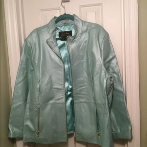 Leather short jacket